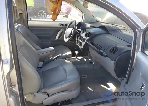 2000 Volkswagen New Beetle Gls 1.8L Turbo z USA, uszkodzony, nr VIN 3VWCD21CXYM464022